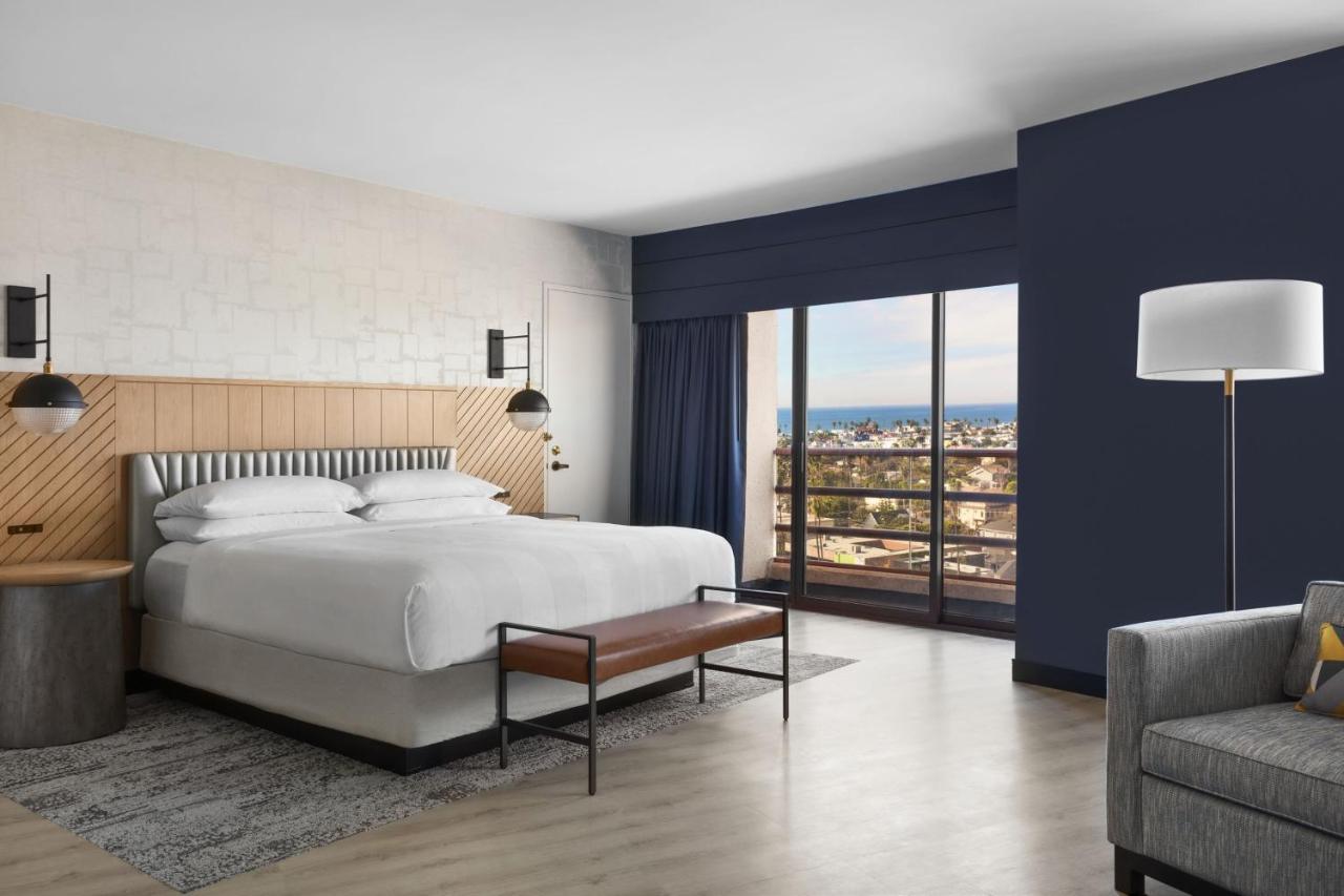 Hotel Marina Del Rey Marriott