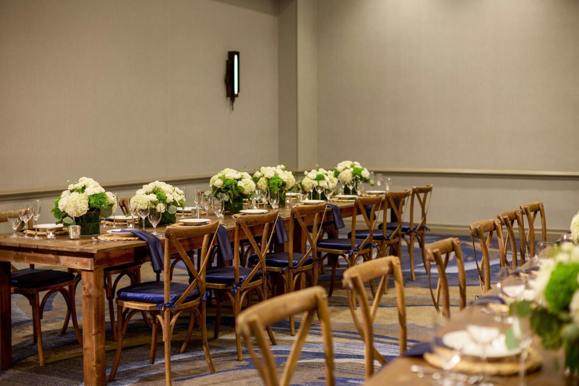 Marina Del Rey Marriott Hotel