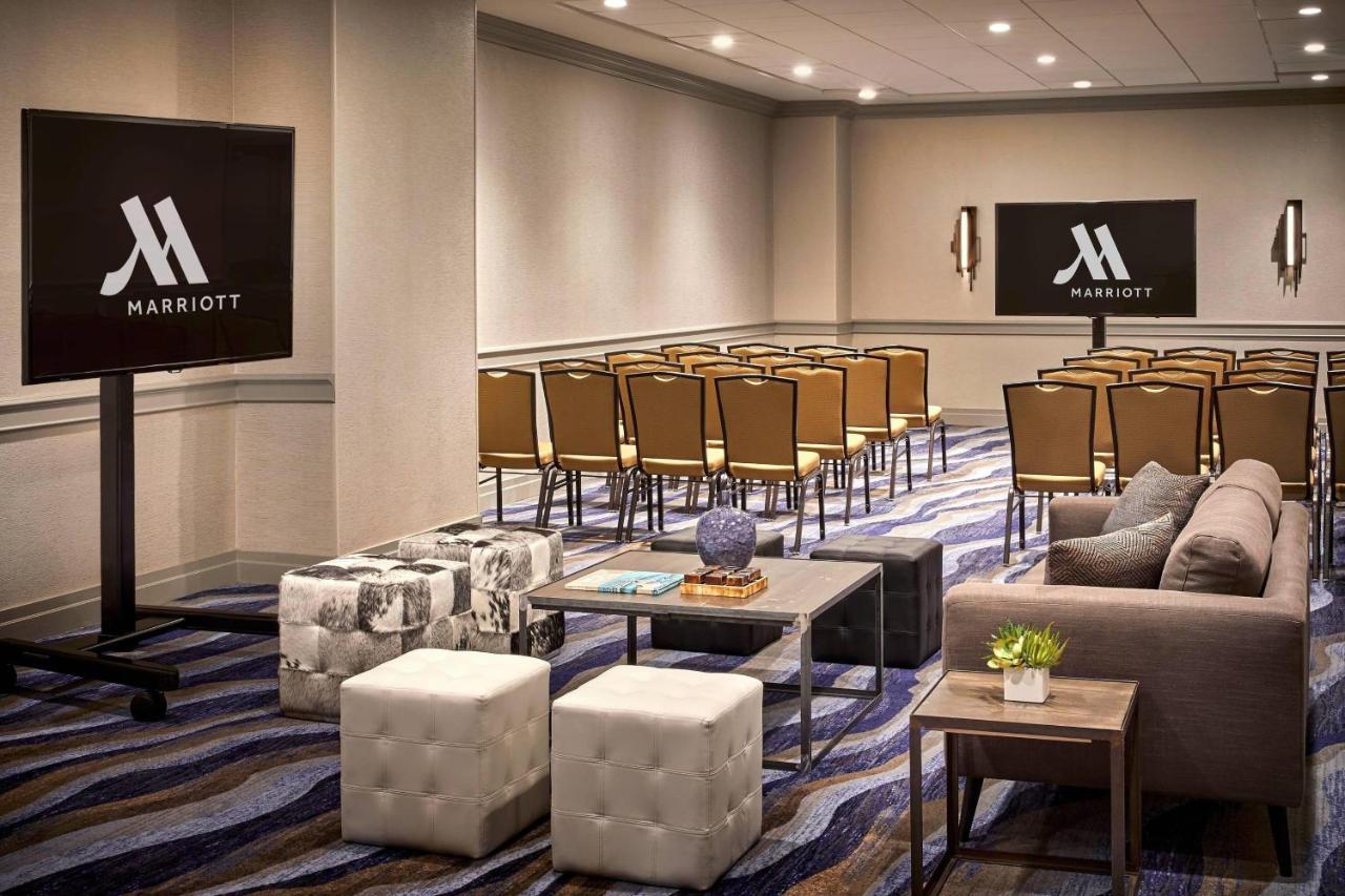 Hotel Marina Del Rey Marriott